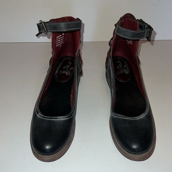 Freebird Marlon Rocker Maryjanes! - Picture 2 of 11